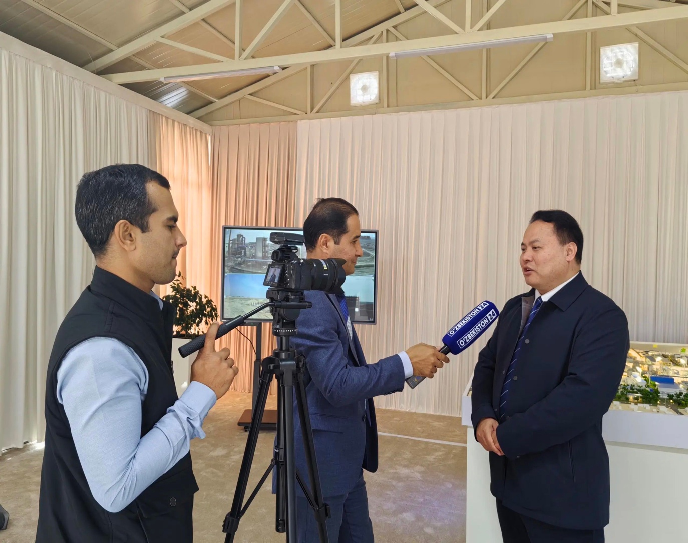 Liu Xin Conducts a Series of Business Activities in Uzbekistan